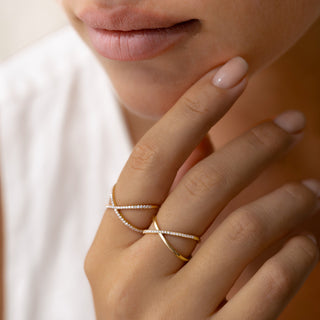 X-Cross Pavé Ring in Yellow Gold (Lab-Grown Diamonds)