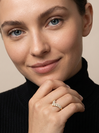 Diamond Crossover V Ring